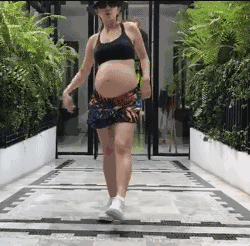 谁是最强孕妇？陈意涵挺着5个月孕肚跑5公里，她临盆前还是马甲线