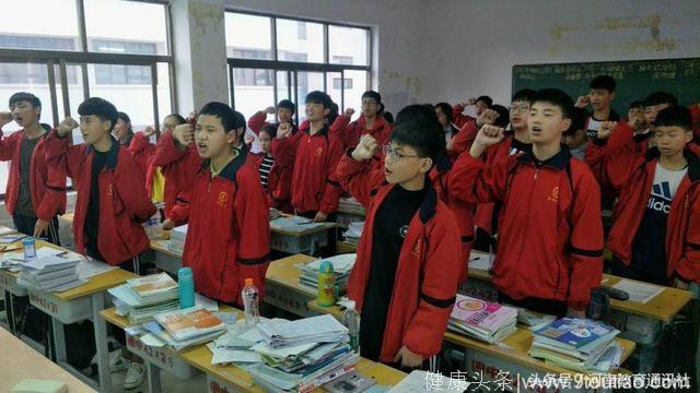 护航少年健康成长：西平县四中定期组织开展心理活动课