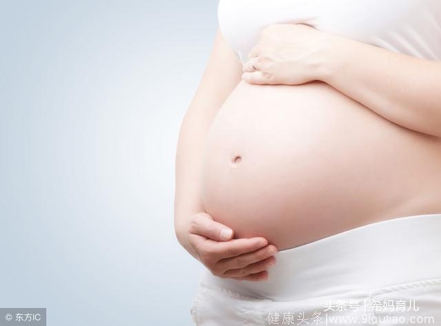 孕期脚肿怎么办？医生给出4点建议，帮你顺利度过孕晚期