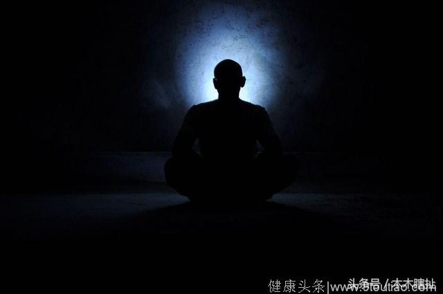 心理学：一个人越是没见识，越容易有这5种心态，你中了几个？