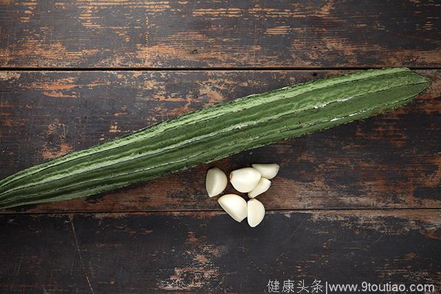 食谱丨丝瓜用这种最简单的吃法，却吃出了本味！