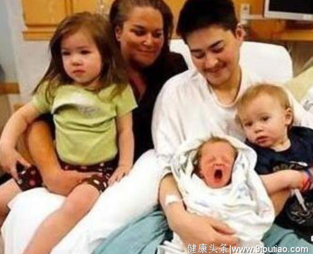 全球首位怀孕男子托马斯 为妻子生下三胎后离婚了 现备孕第四胎