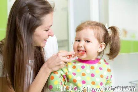 如何预防儿童龋齿？北大口腔专家：这个方法最简单有效，要牢记！