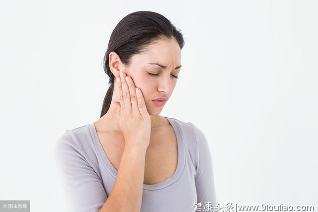 《牙疼》给生活带来严重影响、中医：3穴位就可缓解牙痛！