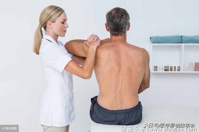 肩膀和背部出现一个征兆，最好去检查一下，癌症可能已经来临