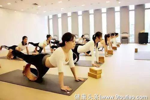 健康丨瑜伽，到底还要对中国女性撒多少谎？