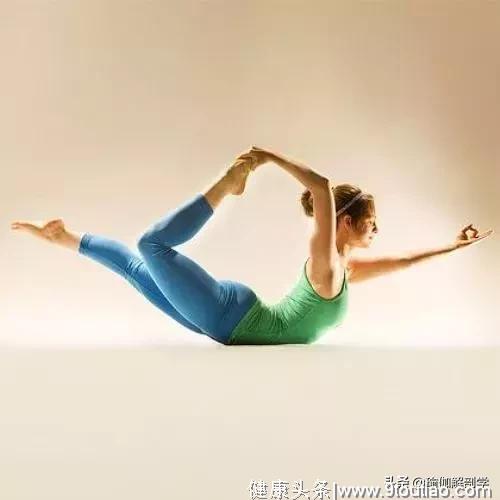 一套挑战核心力量的瑜伽动作，让你越练越优雅！