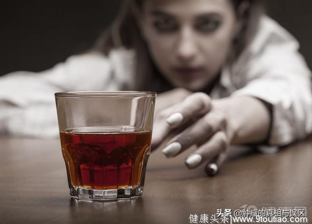 你喝的酒，可能成为癌症诱因！5种癌症其实是喝出来的