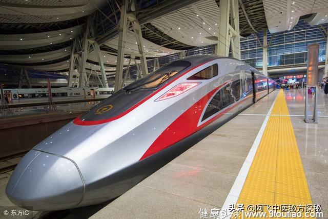 广东正在规划一条高铁，建成后西接重庆