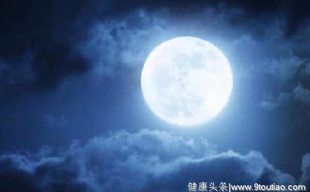 心理测试：4个夜晚，哪个更漂亮？测你在TA心里是什么样子！