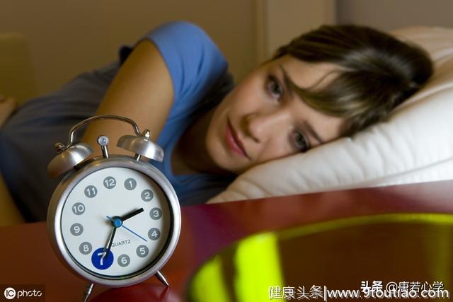 心理学：如何面对失眠，这两个方法帮你快速入睡