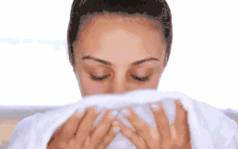 热毛巾敷的好，缓解痛经减腰疼，6种神奇用法让你一生受用！