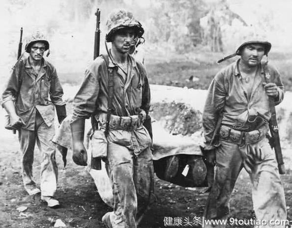 二战美军最英勇牙医 一人手刃98名日本士兵 却差点上了军事法庭