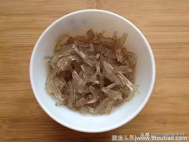 食谱：韭菜鸡蛋饼的做法，最简单的韭菜饼的做法