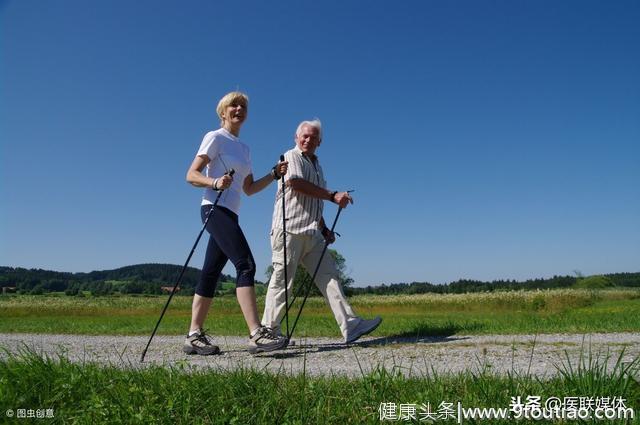 中老年人每天走多少步才合适？控制在这一范围，养生又护膝