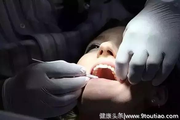 即日起，重庆市民凭身份证，牙齿矫正，种植牙绝不多花一分钱！