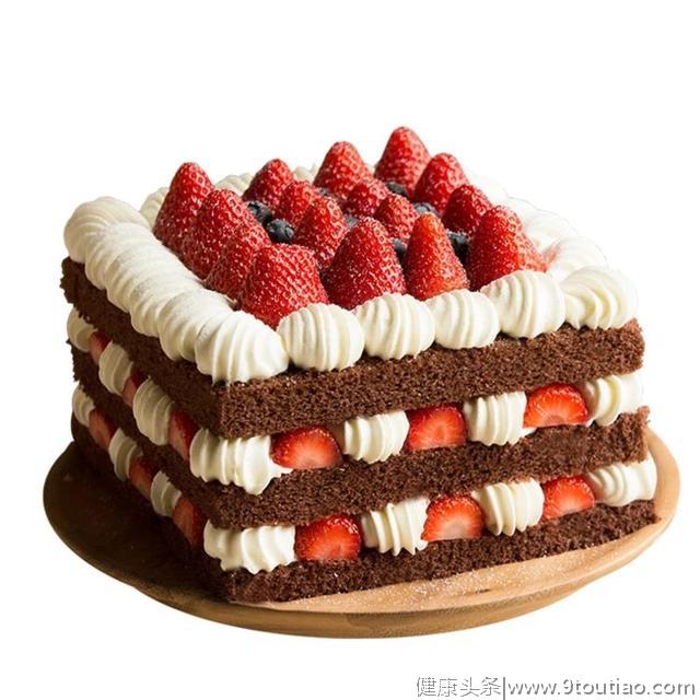心理测试：哪个草莓蛋糕最好吃？秒测你5月会有哪种好运降临！