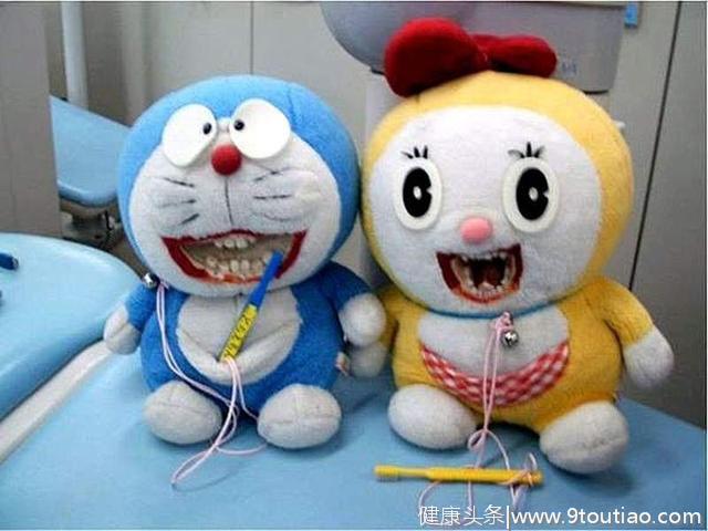 牙医为了安抚孩子而做了动漫玩偶，网友：更害怕了