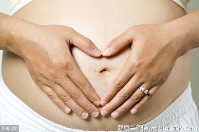 女人有子宫肌瘤，在饮食上要注意，这3类食物要少吃或不吃
