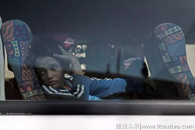 上海17岁男孩跳桥背后：原生家庭教育的问题刻不容缓！