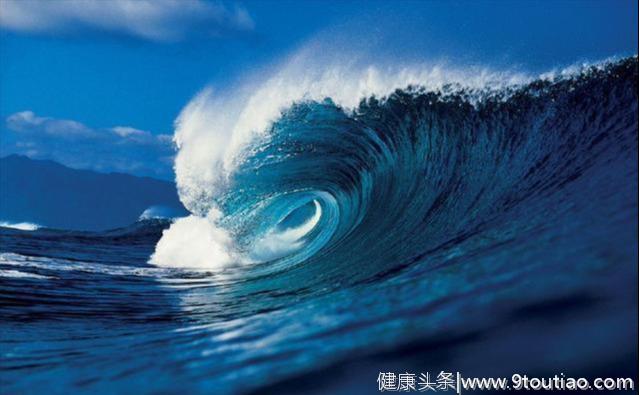 心理测试：哪一个海浪最好看，看你一生命运如何