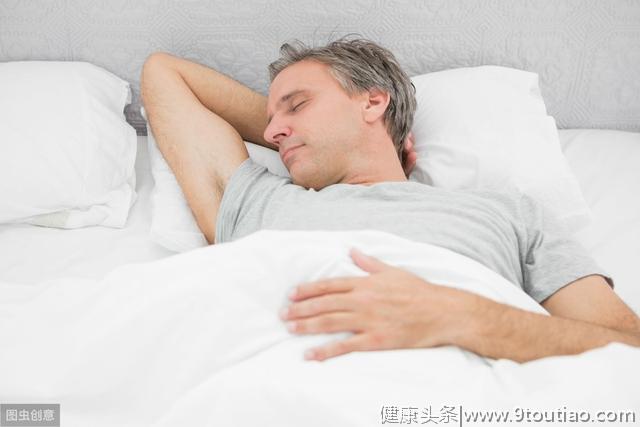 肝癌多是"拖"出来的？身体出现"1痛2异常"，赶快去查下CT