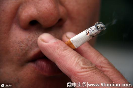 吸烟者，早起时一旦出现4种异常，十有八九是肺癌上身，快做检查