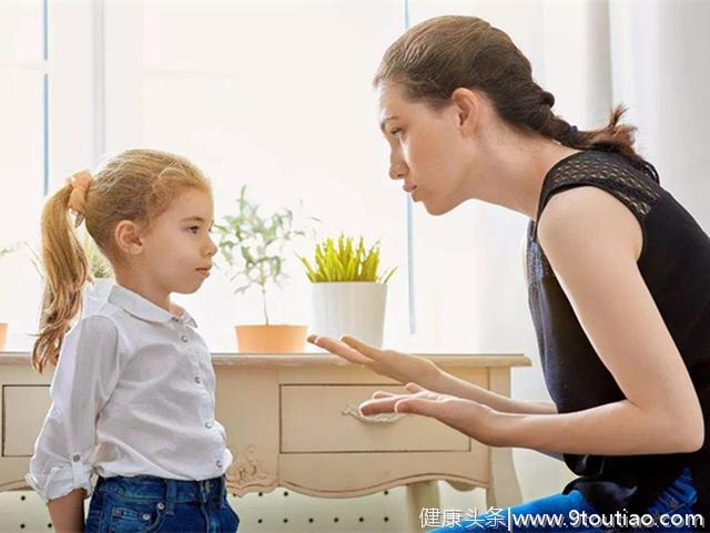 家长会常对孩子说的四句话，句句痛彻心扉，让孩子更加自卑懦弱