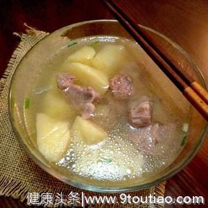 土豆炖排骨汤的做法，鲜美清淡的养生汤。