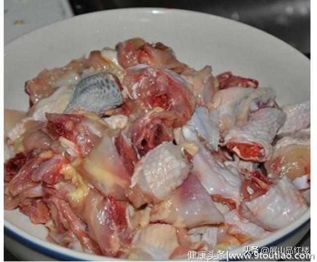 家常精选食谱——最正宗新疆大盘鸡做法流程，一边写一边吞口水