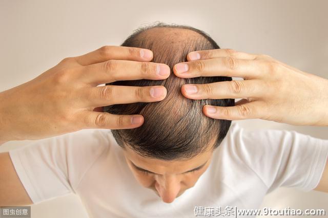 每天早上吹头发会导致脱发么？如何预防脱发？