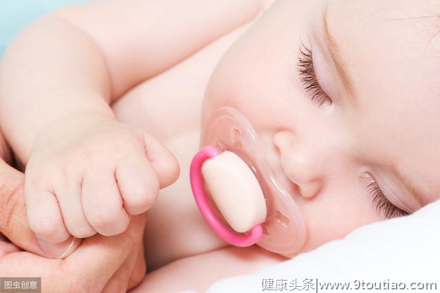 预防宝宝的乳牙龋齿，父母需做到这4点