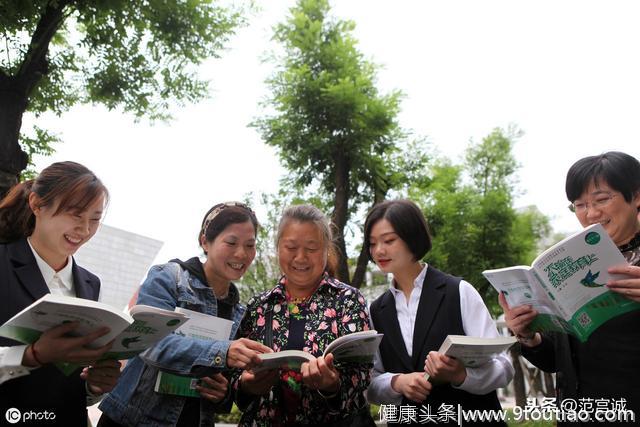 家庭教育指导师的日常指导，一位妈妈感到迷茫，两个孩子省心