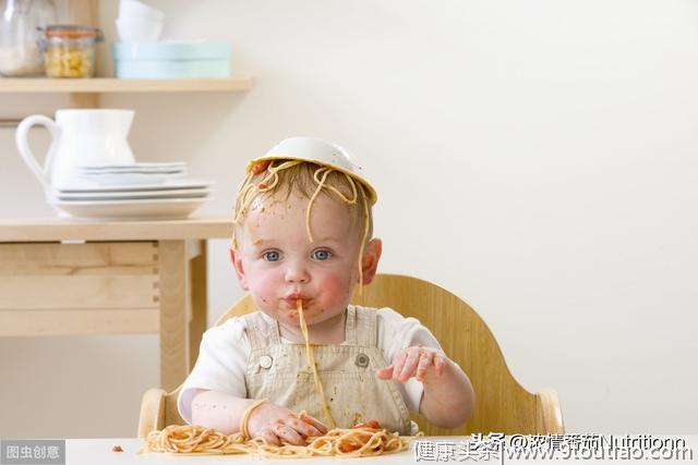 新手妈妈必备的99款辅食食谱，不同月龄的宝宝辅食赶紧安排起来