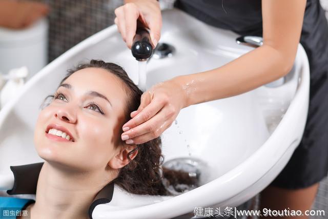 你多久洗一次头发？每天洗头容易脱发怎么办？解决办法其实很简单