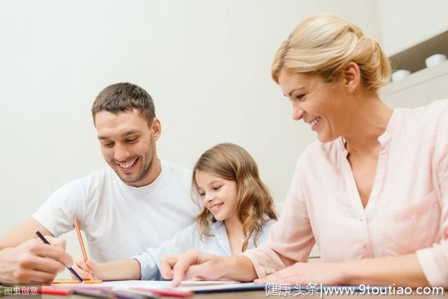 家庭教育与孩子的成长密切相关，家长更要重视