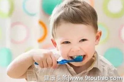 很多宝宝的牙齿问题，正是大人刷出来的