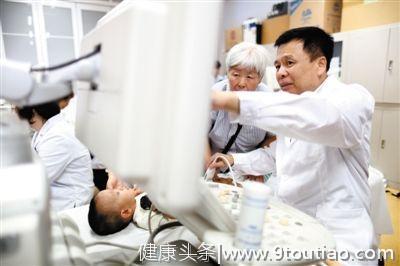 5岁孩子说腰疼，妈妈以“小孩没腰”打发，检查结果却让妈妈泪目