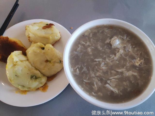 煎包辣汤，徐州人的早餐标配!都来说说，你的家乡都吃什么?