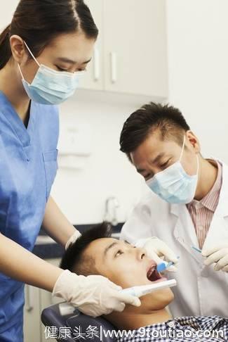 7岁男孩口中拔出526颗牙，从3岁开始下颚肿胀，医生说这8种牙齿最好拔掉