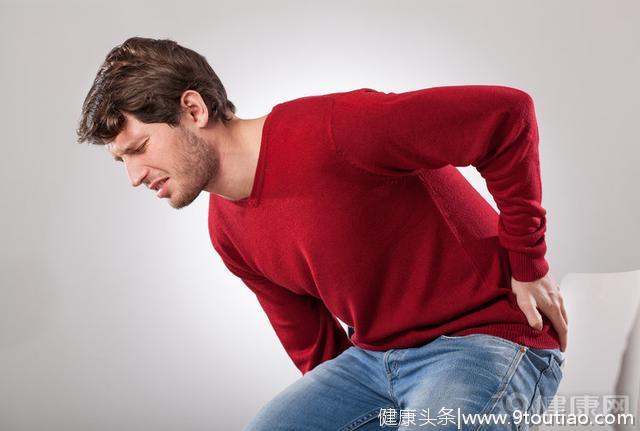 男人腰痛是怎么了？不单是肾虚，还暗示这几种病