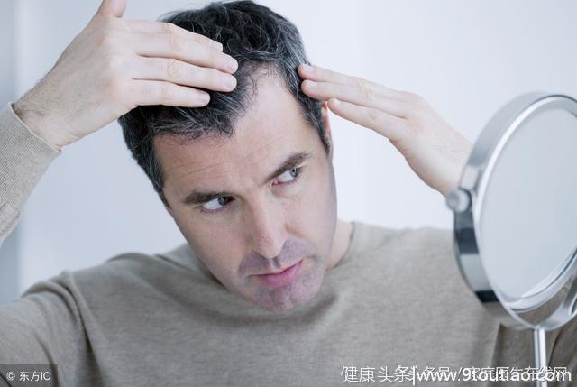 脂溢性皮炎为什么会导致脱发？脂溢性皮炎该怎么办？