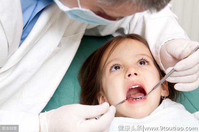 孩子蛀牙怎么办？口腔医生教你一种新方法保护牙齿：涂氟