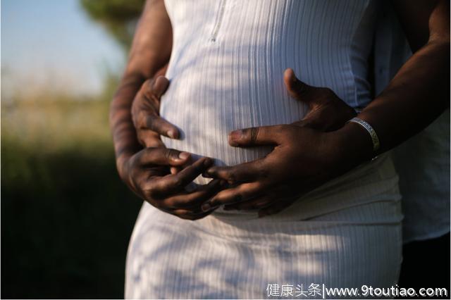 怀孕最初的时候，要如何能够了解自己受孕成功的消息呢？