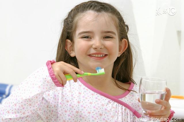 小孩没有蛀牙，6种刷牙观念+更换牙刷3原则