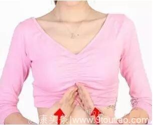 乳房自我按摩，防止乳腺增生！