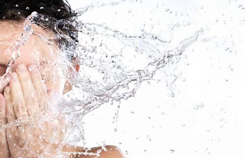 长期冷水浴锻炼会不会引起风湿性关节炎？