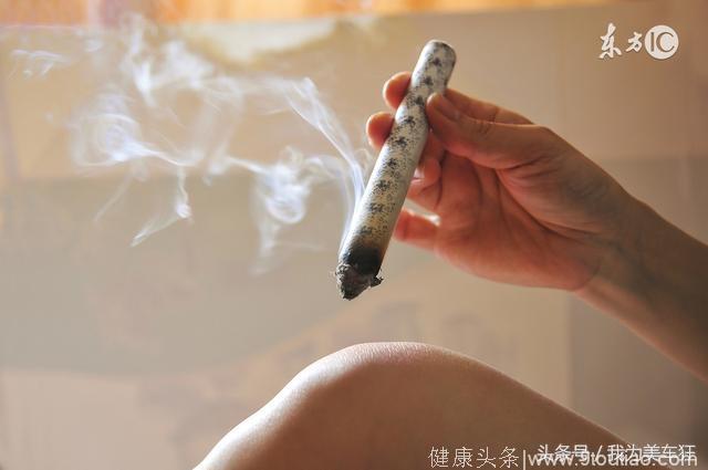 父母膝盖疼！一两白芷一两牛膝，胜过十副膏药，家有风湿的一定要存