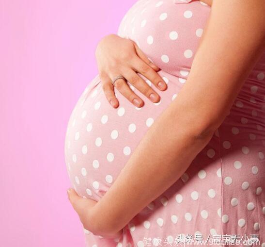 孕期肚子比同月份的大一圈，生下孩子后家人却失望至极