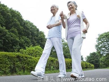 老年糖尿病患者易低血糖、骨质疏松，正确的锻炼方法很重要